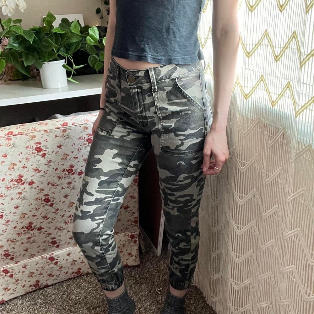 Green Camo Prosperity Cargo Jeans